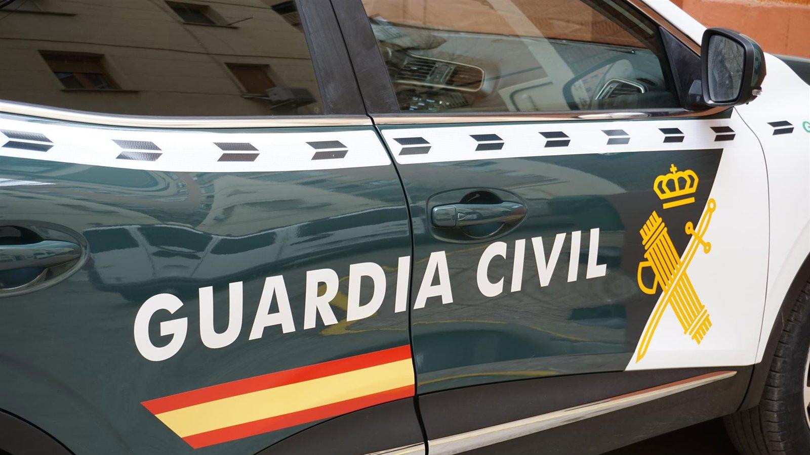 La Guardia Civil detiene a cuatro hombres por hurtos en Majadahonda La Guardia Civil detiene a cuatro hombres por hurtos en Majadahonda