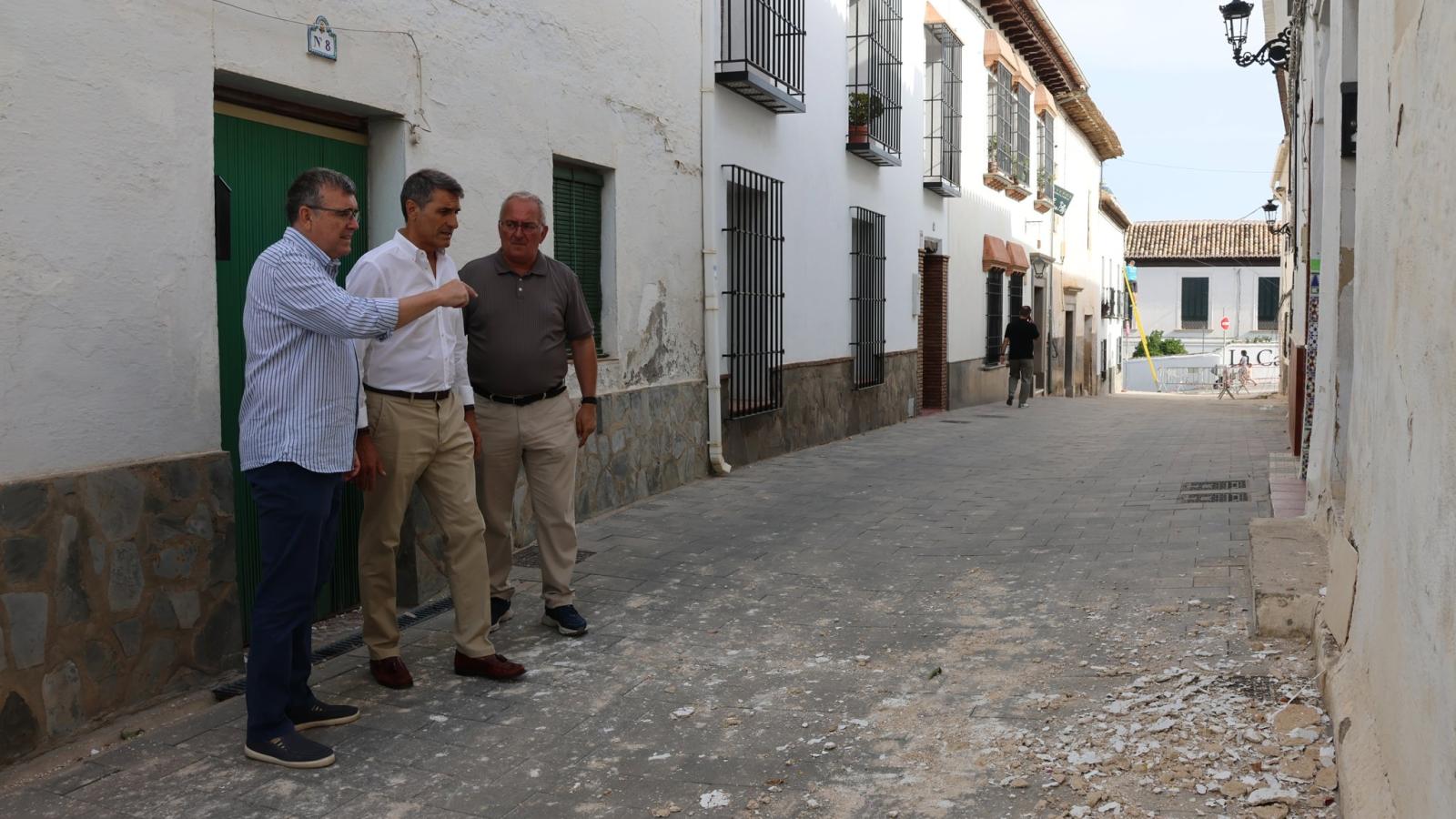 El Gobierno pone a disposición de Granada ayudas por los terremotos
