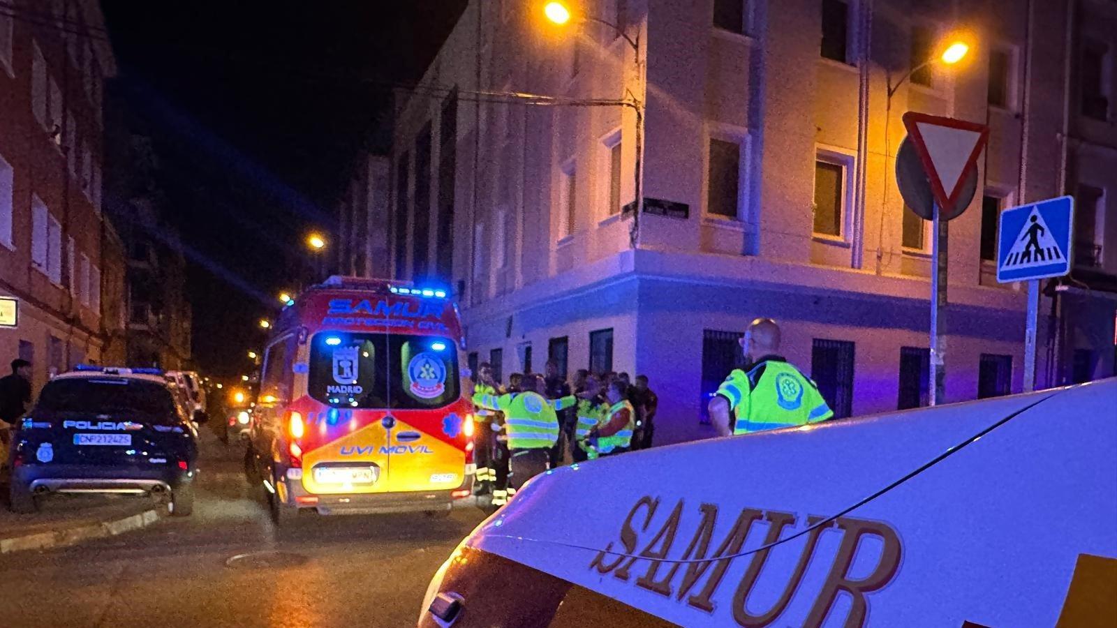 Un joven de 20 años resulta gravemente herido en una reyerta en Usera Un joven de 20 años resulta gravemente herido en una reyerta en Usera