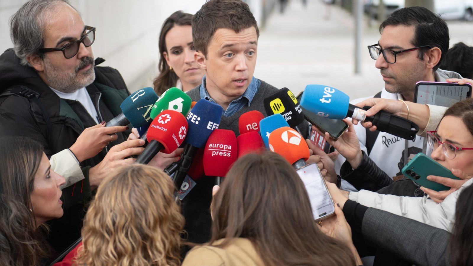El juez archiva la querella de Errejón contra Mouliaá por calumnias El juez archiva la querella de Errejón contra Mouliaá por calumnias
