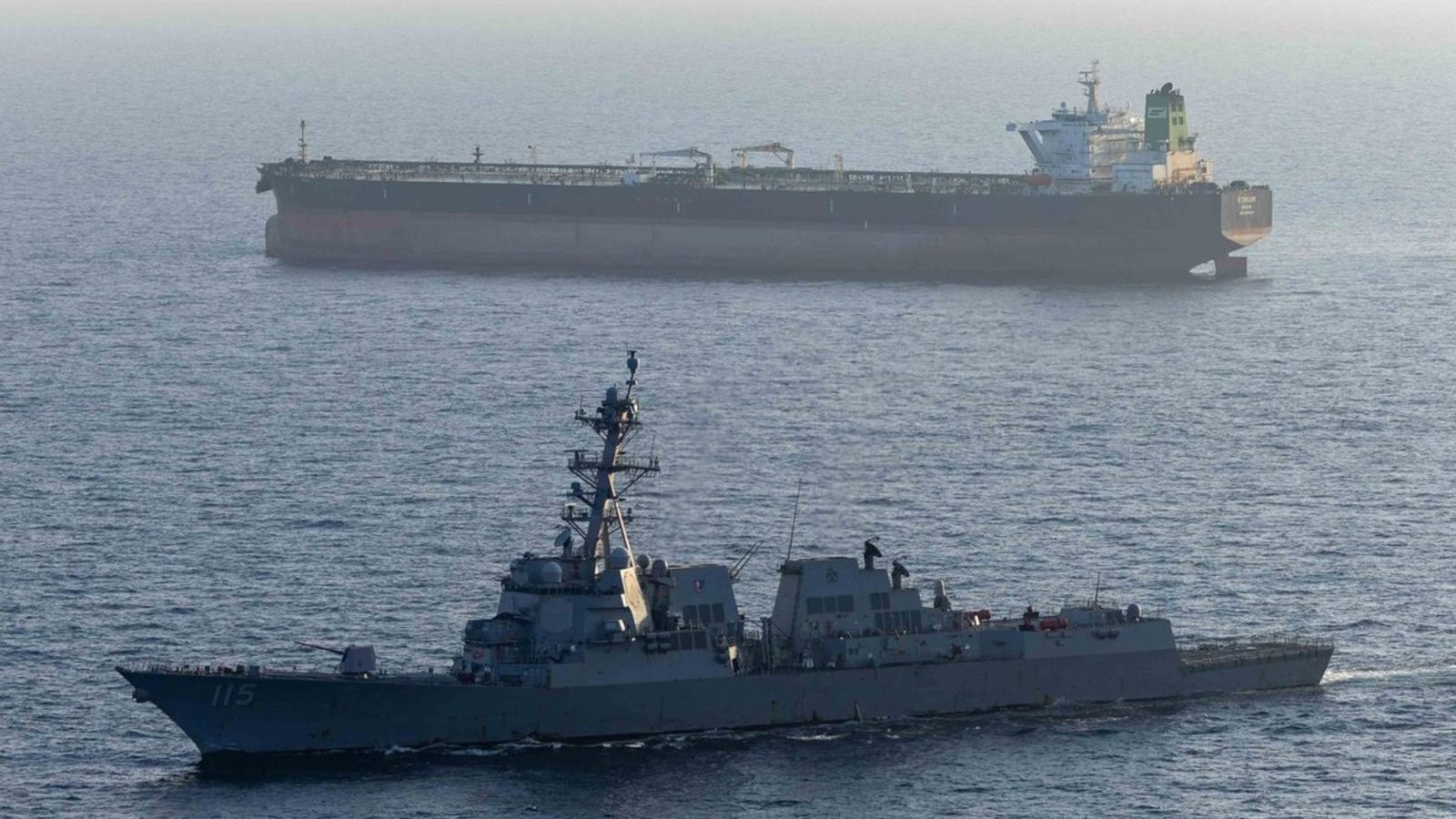 El petróleo sube tras los ataques de EEUU en el estrecho de Ormuz El petróleo sube tras los ataques de EEUU en el estrecho de Ormuz