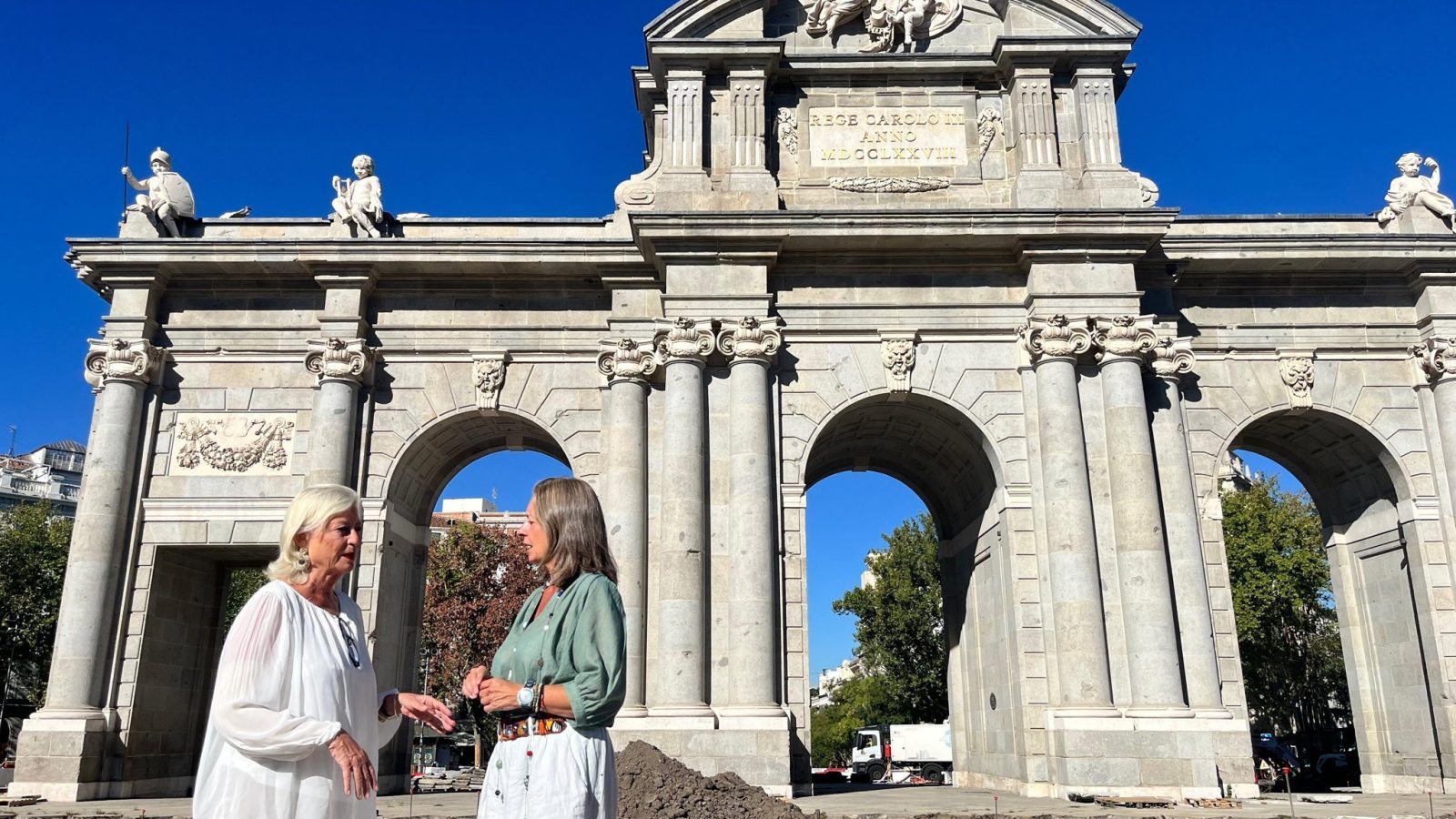 Los peatones podrán cruzar bajo la Puerta de Alcalá a finales de año Los peatones podrán cruzar bajo la Puerta de Alcalá a finales de año