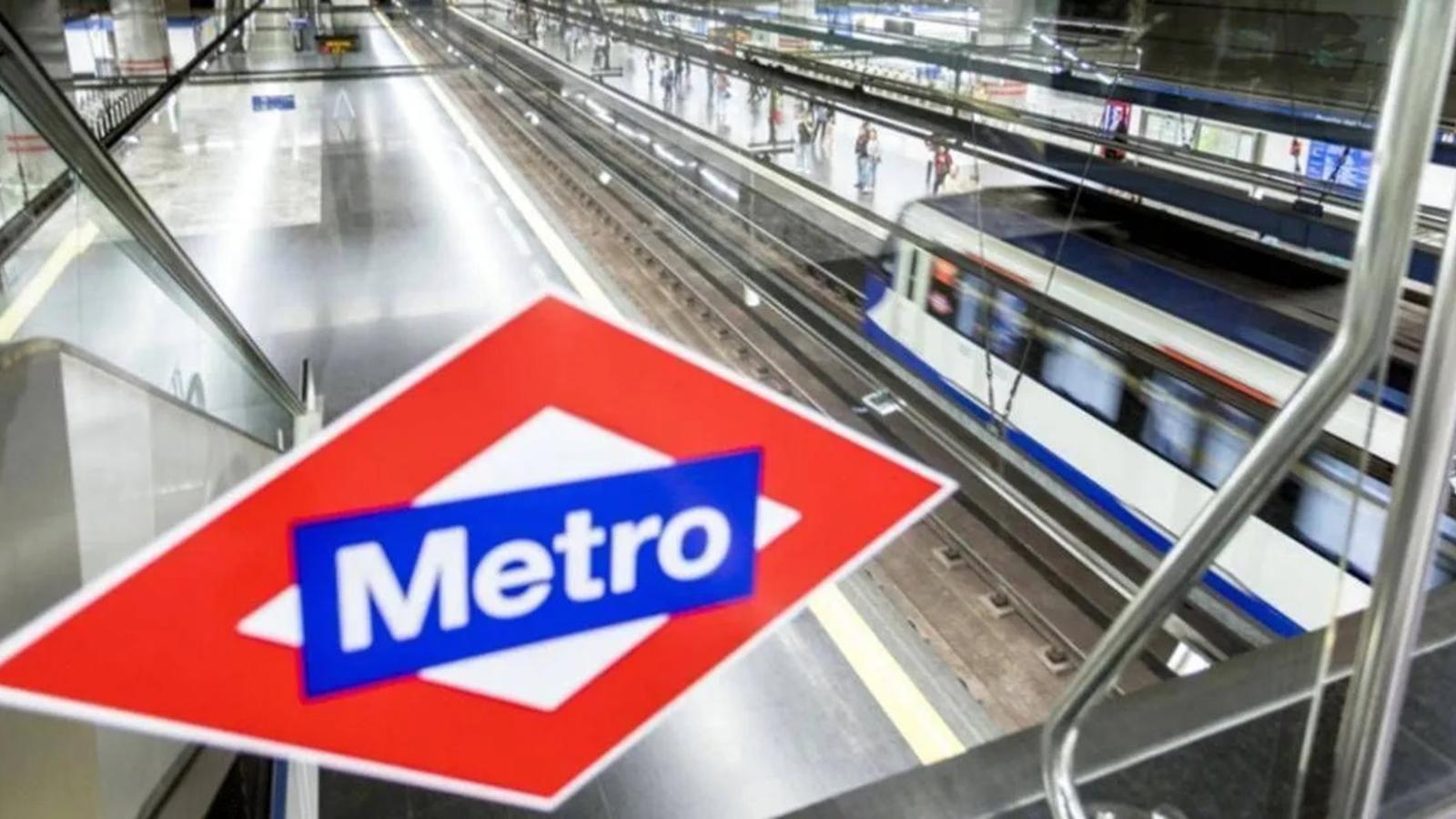 Un recurso paraliza la nueva estación de la Línea 9 de Metro Un recurso paraliza la nueva estación de la Línea 9 de Metro