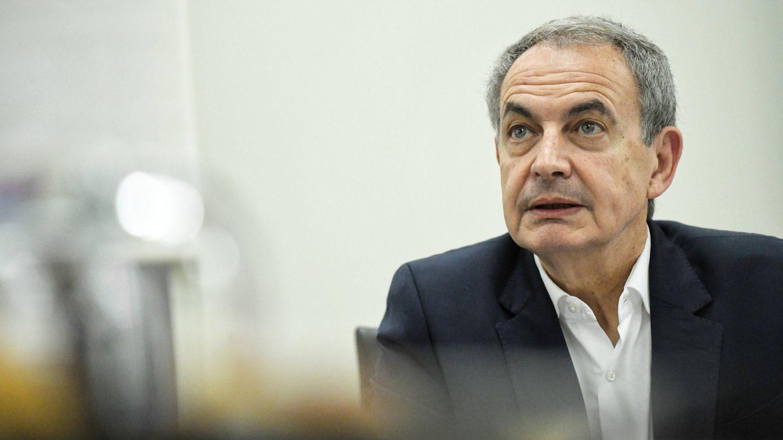 Sánchez defiende a Zapatero y niega mediación en Plus Ultra Sánchez defiende a Zapatero y niega mediación en Plus Ultra