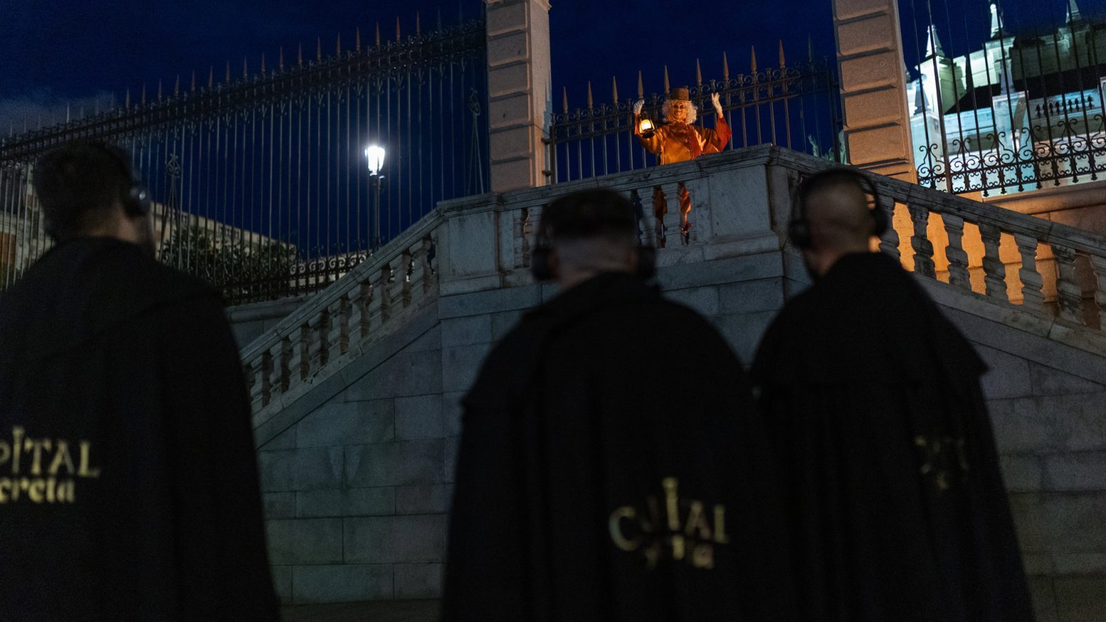 Un tour nocturno descubre las historias y secretos de Madrid Un tour nocturno descubre las historias y secretos de Madrid