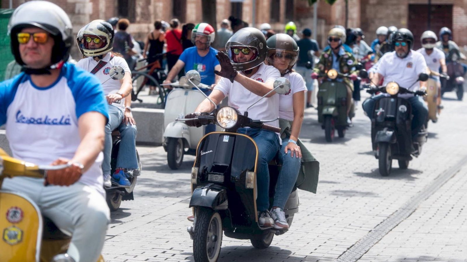 200 Vespas recorrerán Alcalá de Henares el 13 de septiembre 200 Vespas recorrerán Alcalá de Henares el 13 de septiembre