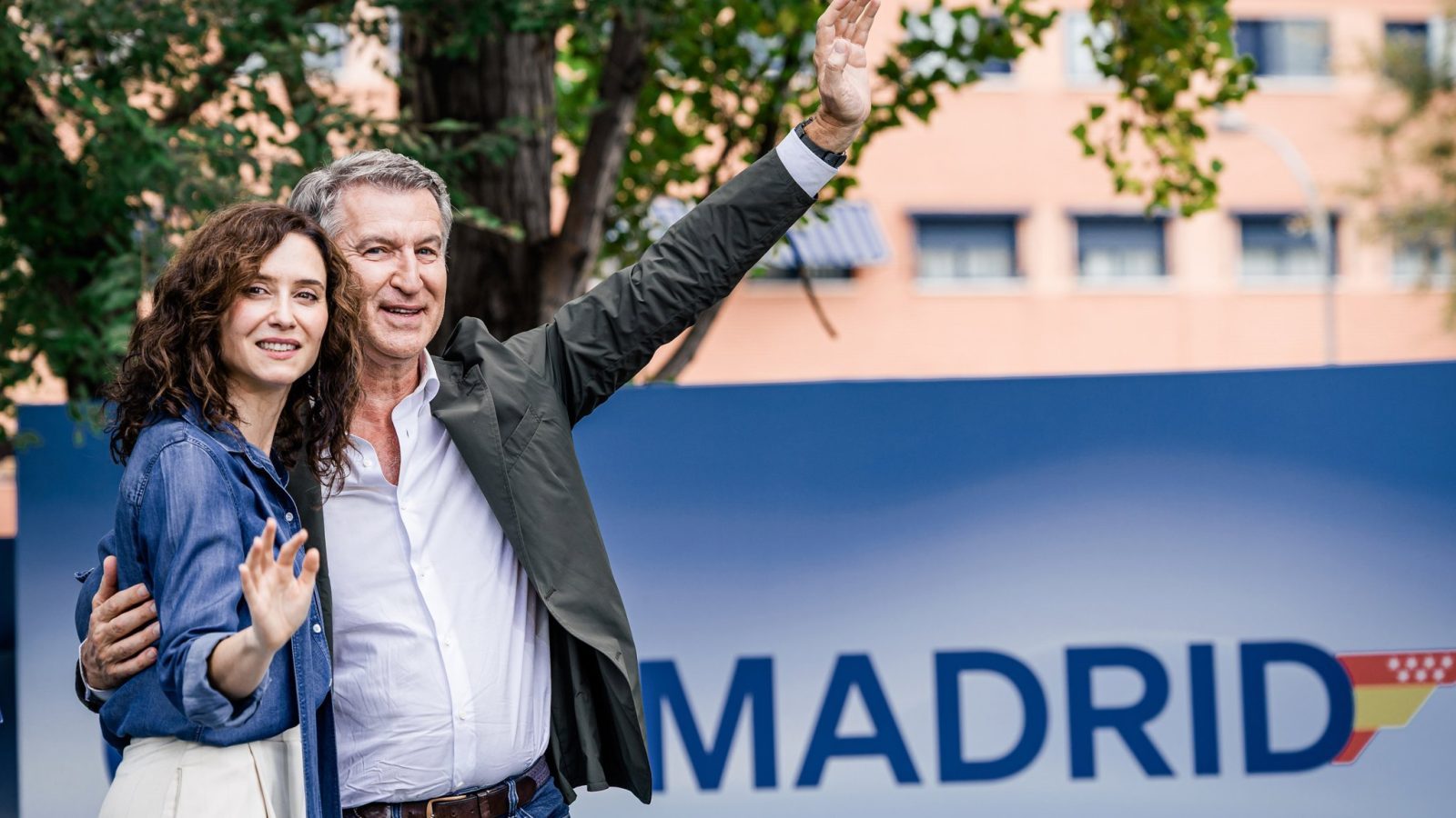 Feijóo exhibe unidad con Ayuso ante las elecciones de 2027 Feijóo exhibe unidad con Ayuso ante las elecciones de 2027