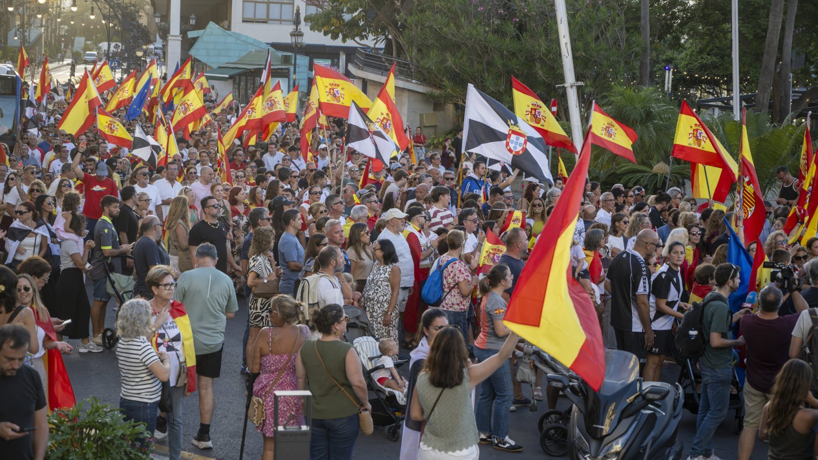 Ceutíes convocan concentración en el Congreso Ceutíes convocan concentración en el Congreso