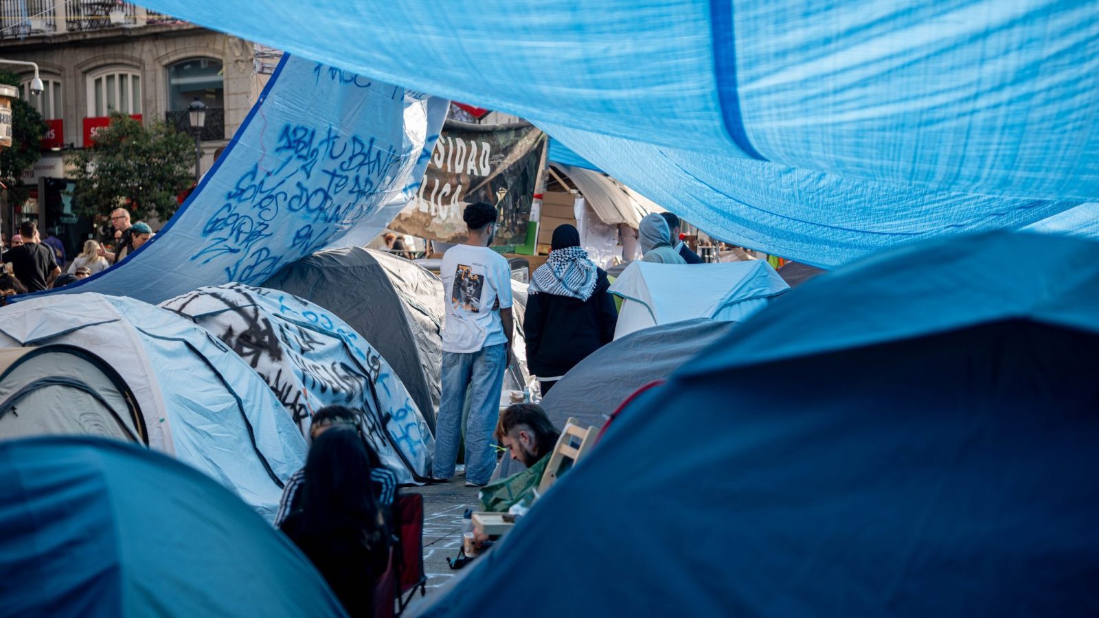 La Comunidad irá a los tribunales si no se desaloja Sol La Comunidad irá a los tribunales si no se desaloja Sol