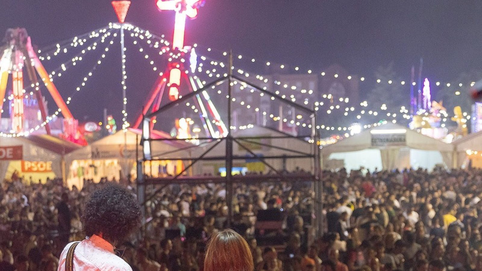 Getafe suspende las fiestas del Sector III tras superarse el aforo Getafe suspende las fiestas del Sector III tras superarse el aforo