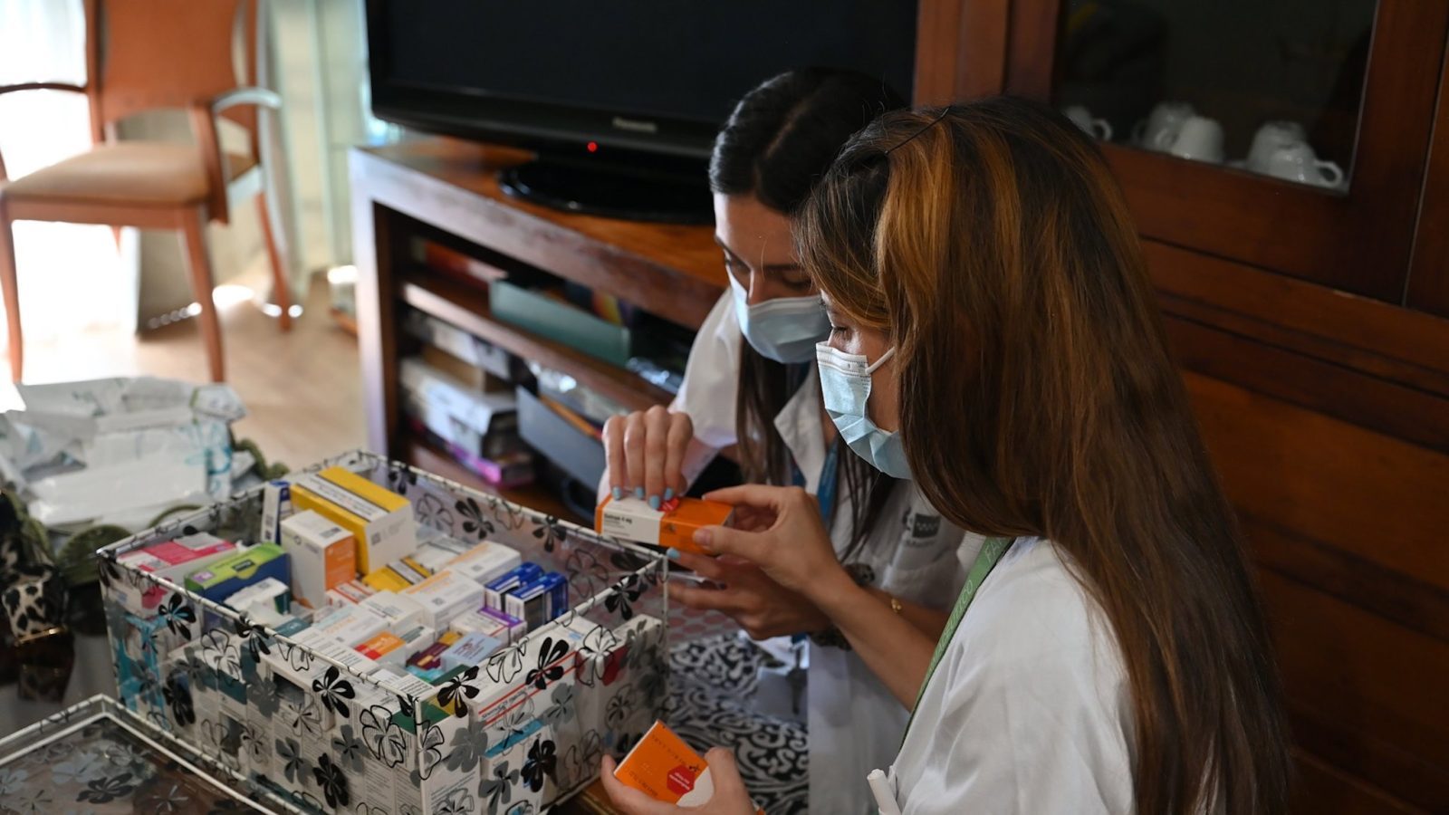 El Marañón lleva la atención farmacéutica presencial al domicilio