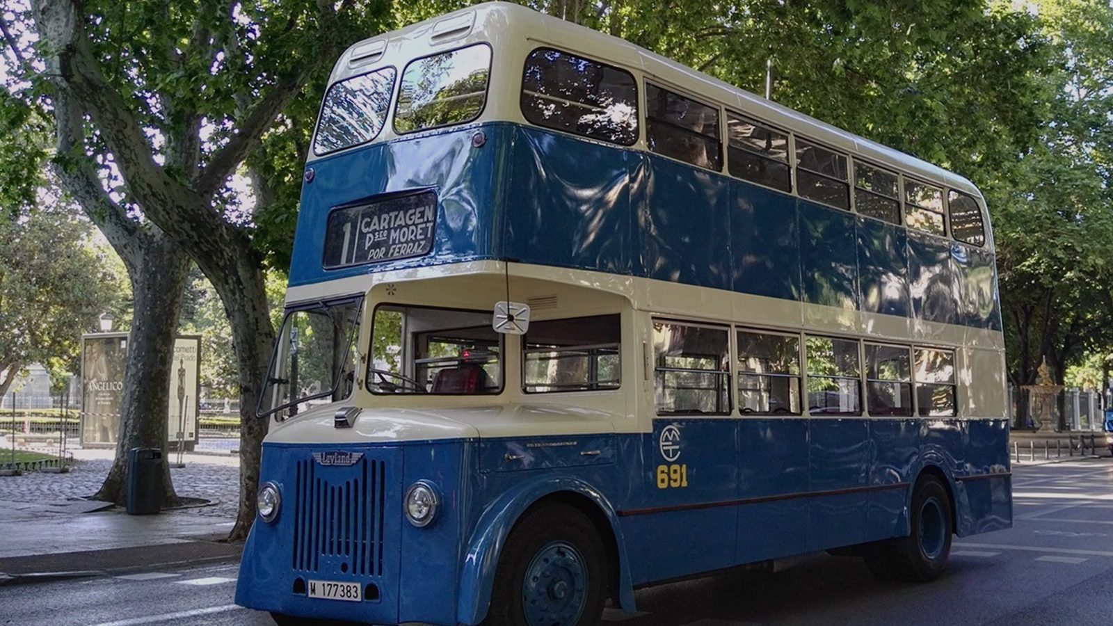El Museo de la EMT abre su temporada con 40 vehículos históricos