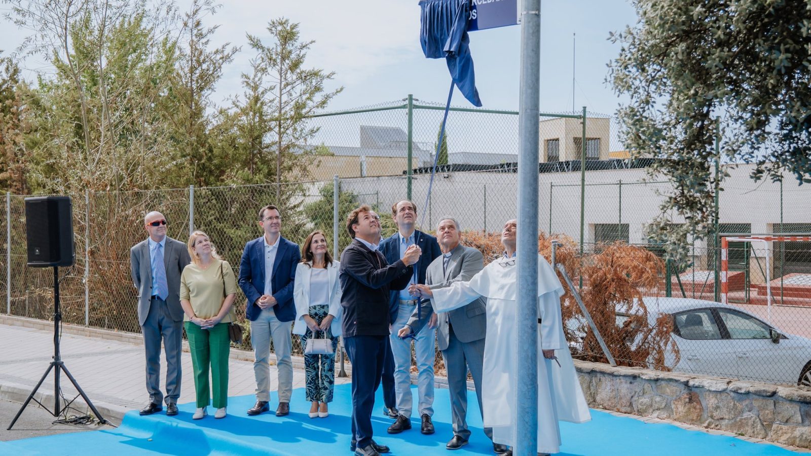 El Ayuntamiento de Las Rozas inaugura la calle Mercedarios Descalzos El Ayuntamiento de Las Rozas inaugura la calle Mercedarios Descalzos