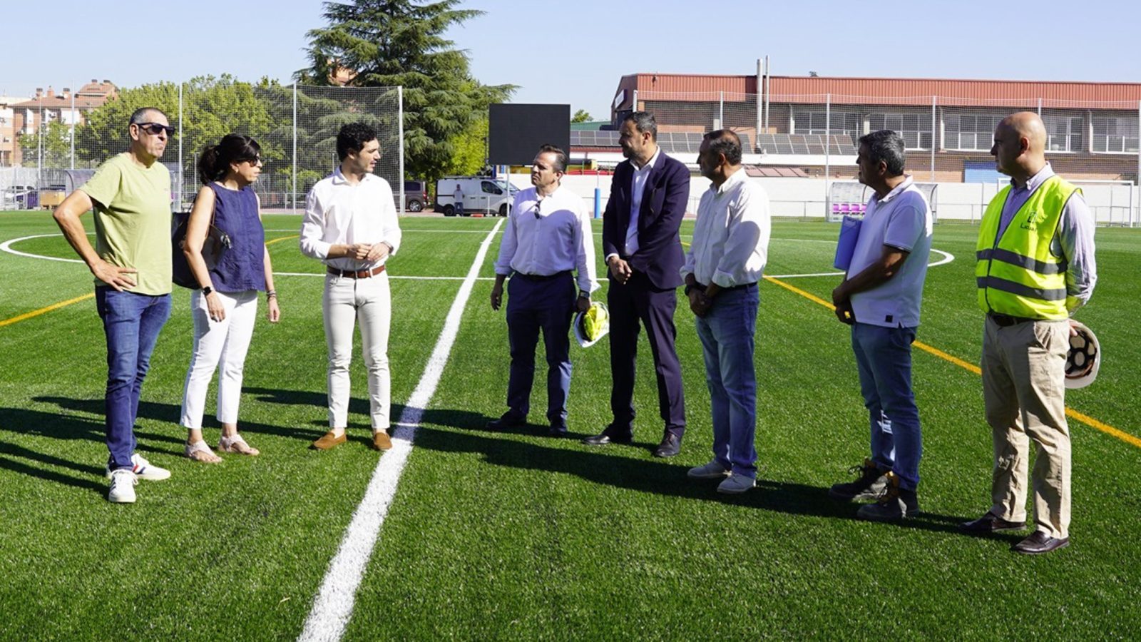 Torrejón inaugura el nuevo campo de fútbol Vicente Otero Torrejón inaugura el nuevo campo de fútbol Vicente Otero