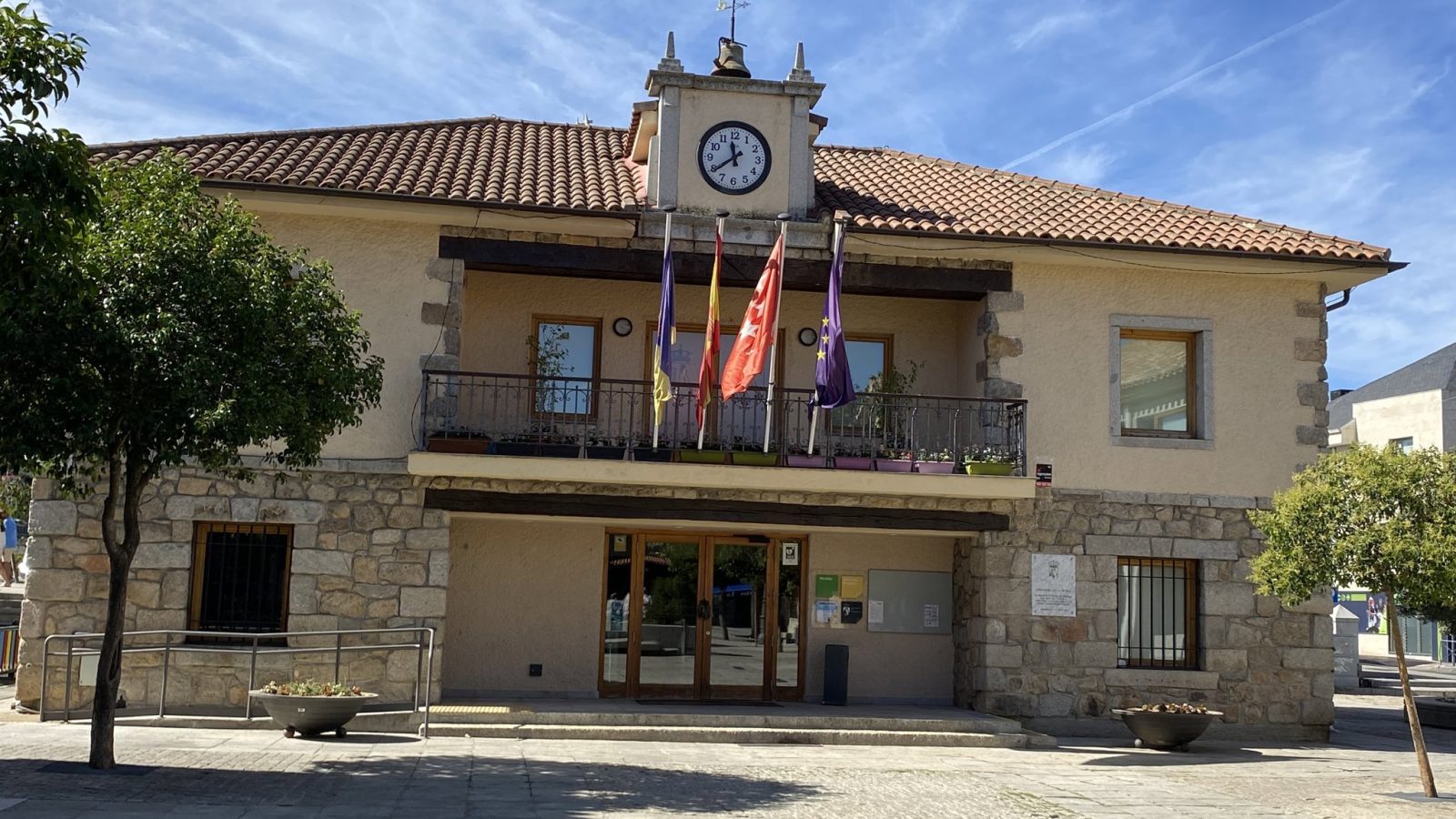 La alcaldesa popular de Torrelodones intenta debilitar a Vox en la Junta de Gobierno La alcaldesa popular de Torrelodones intenta debilitar a Vox en la Junta de Gobierno