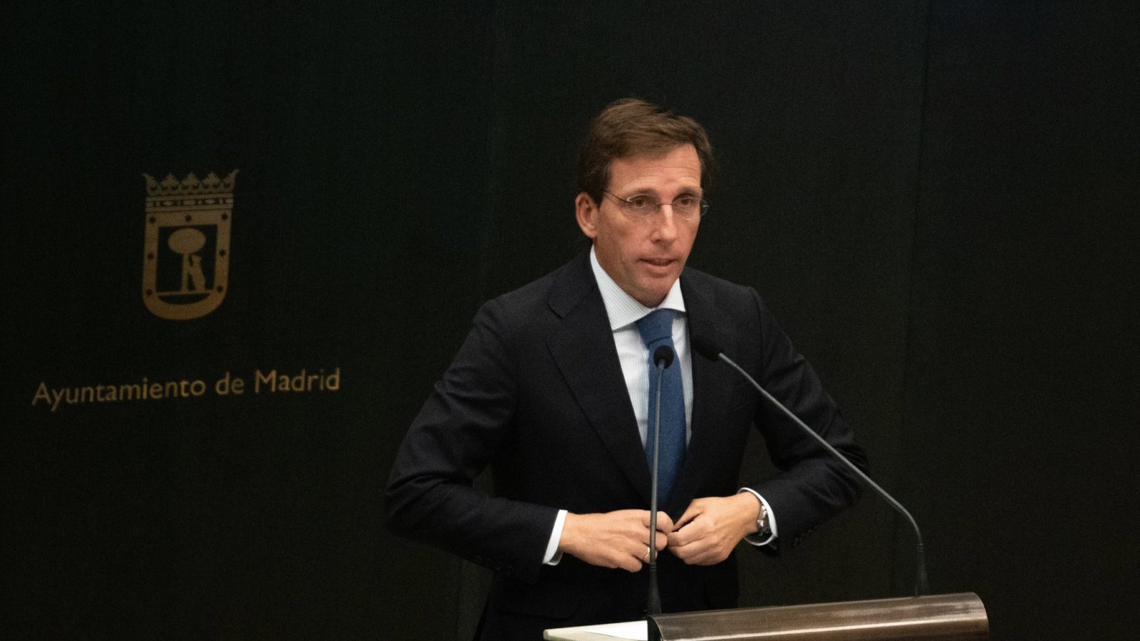 Almeida acusa a Sánchez de haber subido 140 veces los impuestos Almeida acusa a Sánchez de haber subido 140 veces los impuestos
