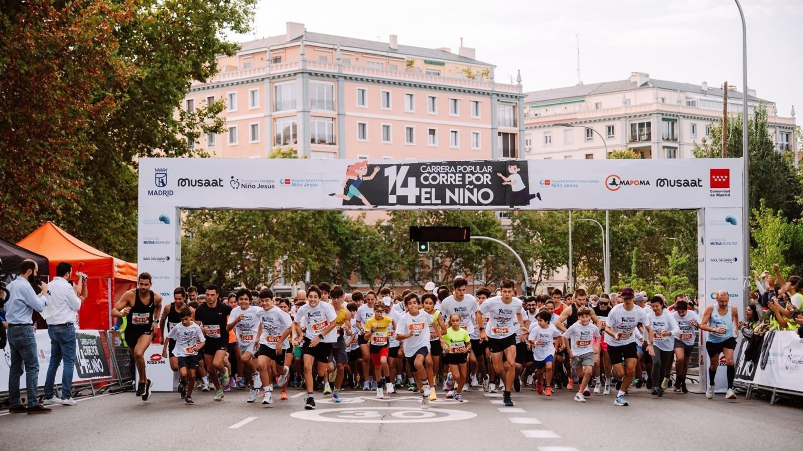 6.000 personas corren en Madrid por la investigación pediátrica 6.000 personas corren en Madrid por la investigación pediátrica