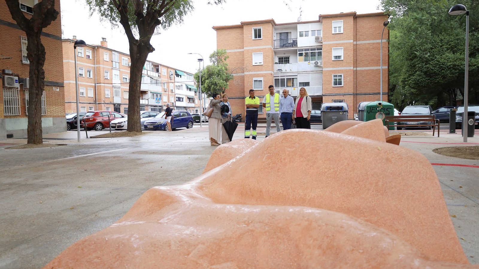Alcalá concluye la renovación de la plaza de Nuestra Señora de Belén junto al colegio Santos Niños Alcalá concluye la renovación de la plaza de Nuestra Señora de Belén junto al colegio Santos Niños
