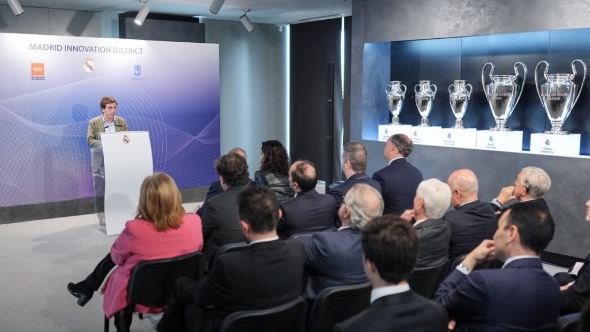 Madrid reconoce un error en el cálculo de la recalificación de la Ciudad del Real Madrid