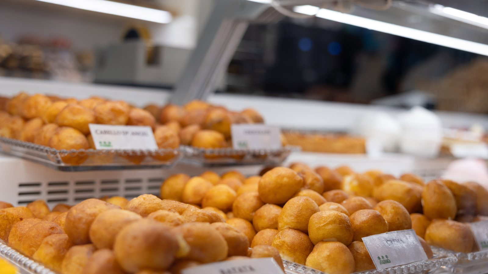 Buñuelos de viento: el dulce de Todos los Santos en Madrid Buñuelos de viento: el dulce de Todos los Santos en Madrid