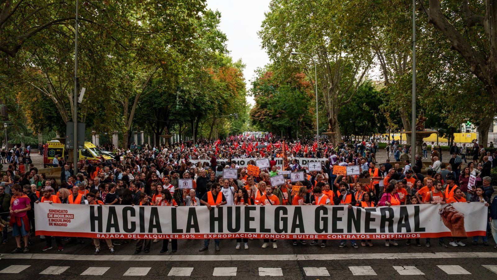 Cuatro marchas reclaman una huelga general por la vivienda Cuatro marchas reclaman una huelga general por la vivienda