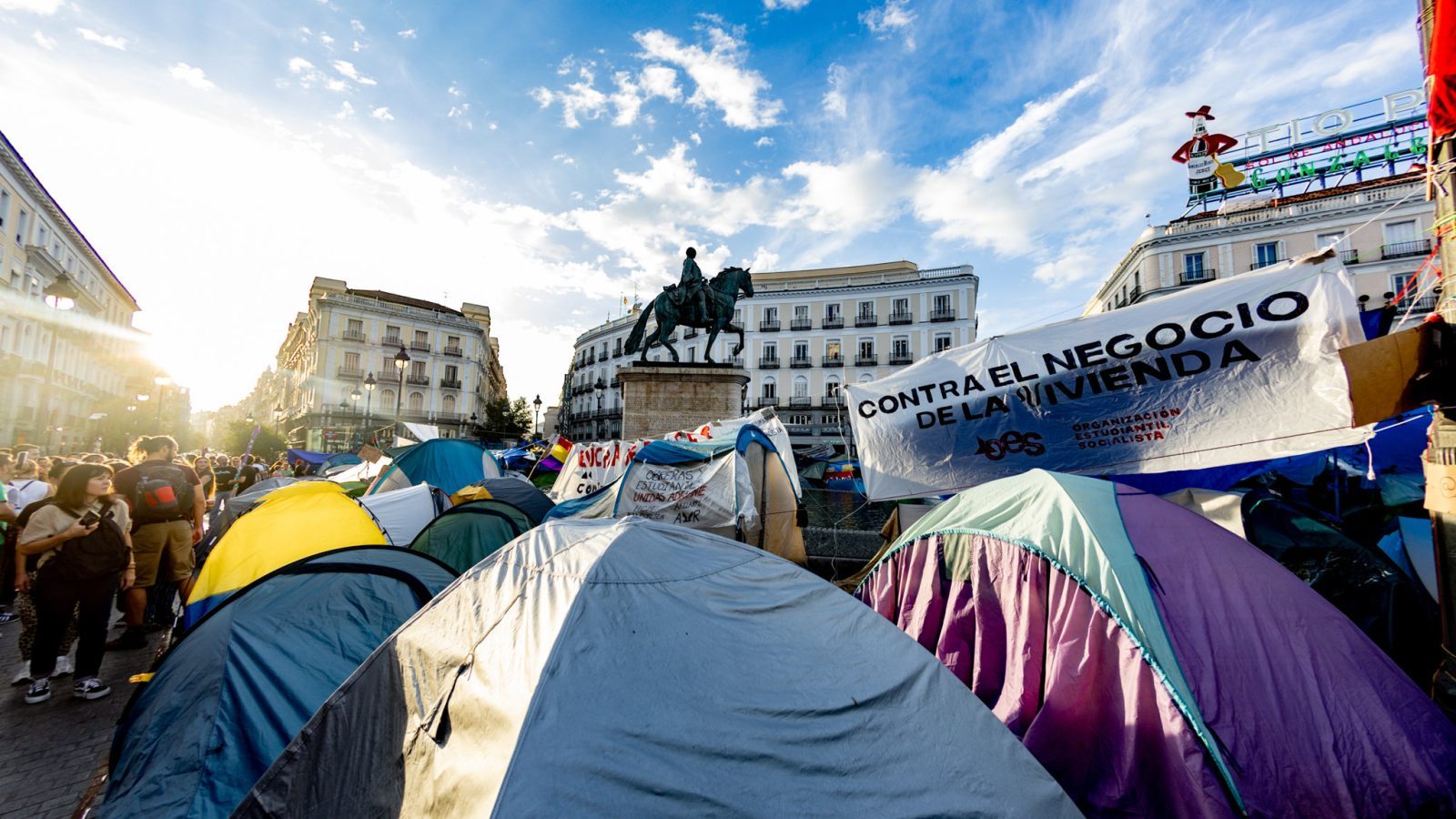 La Comunidad tiene un plan B para la Hispanidad si sigue la acampada en Sol La Comunidad tiene un plan B para la Hispanidad si sigue la acampada en Sol