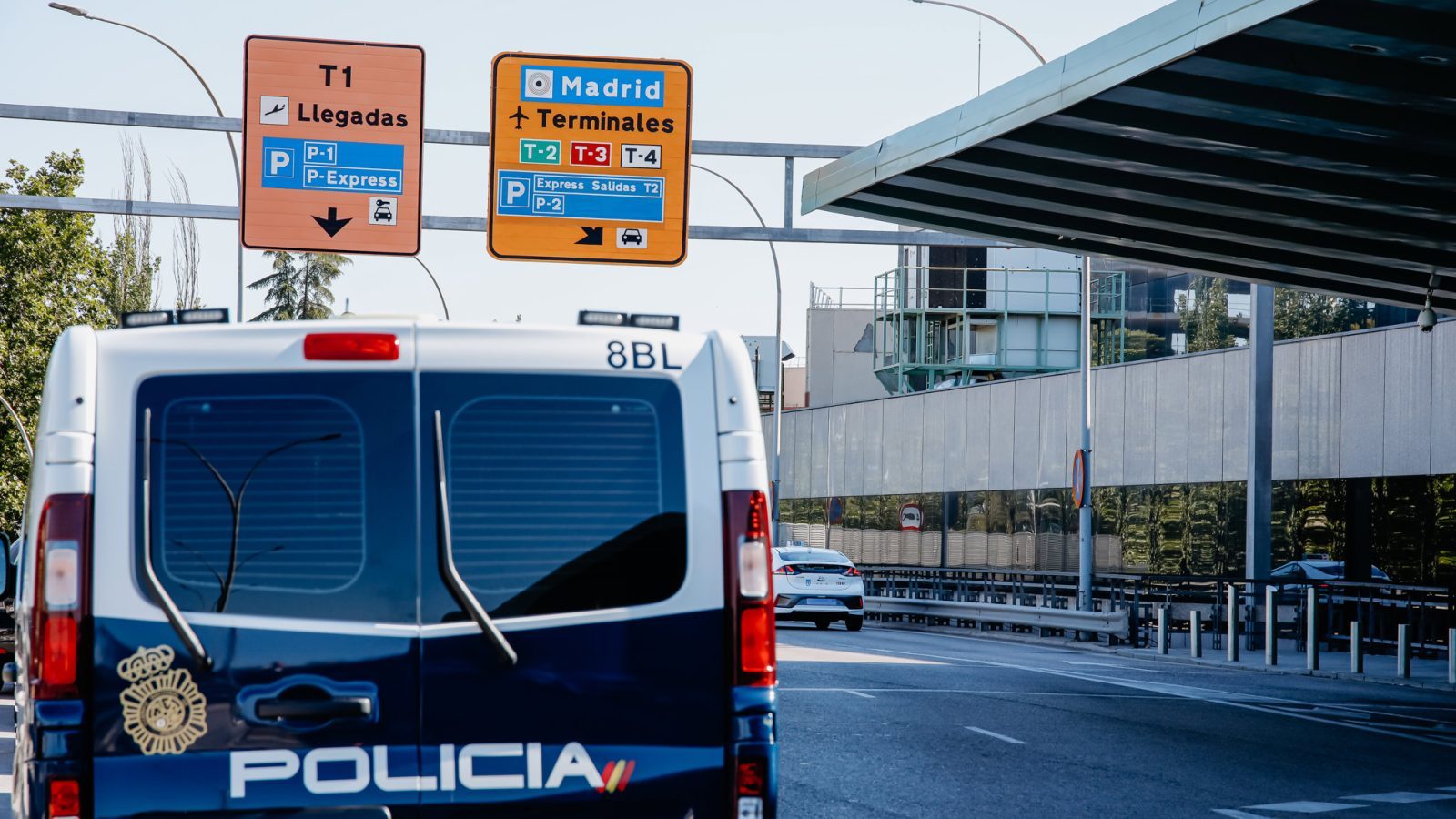Siete años de cárcel por introducir 13 kilos de cocaína en Barajas Siete años de cárcel por introducir 13 kilos de cocaína en Barajas