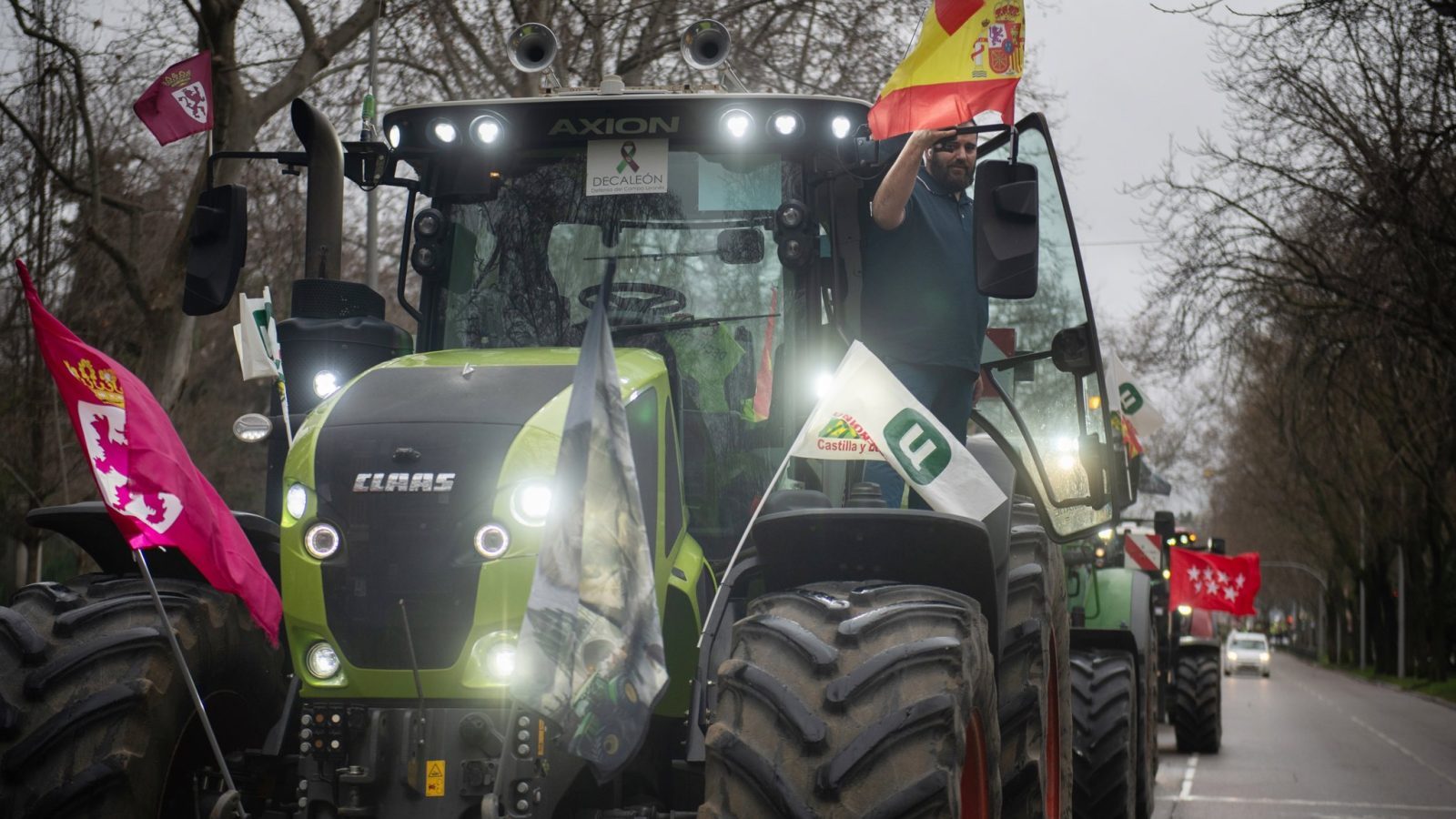 El centro de Madrid afronta cortes por la llegada de 500 tractores y miles de agricultores