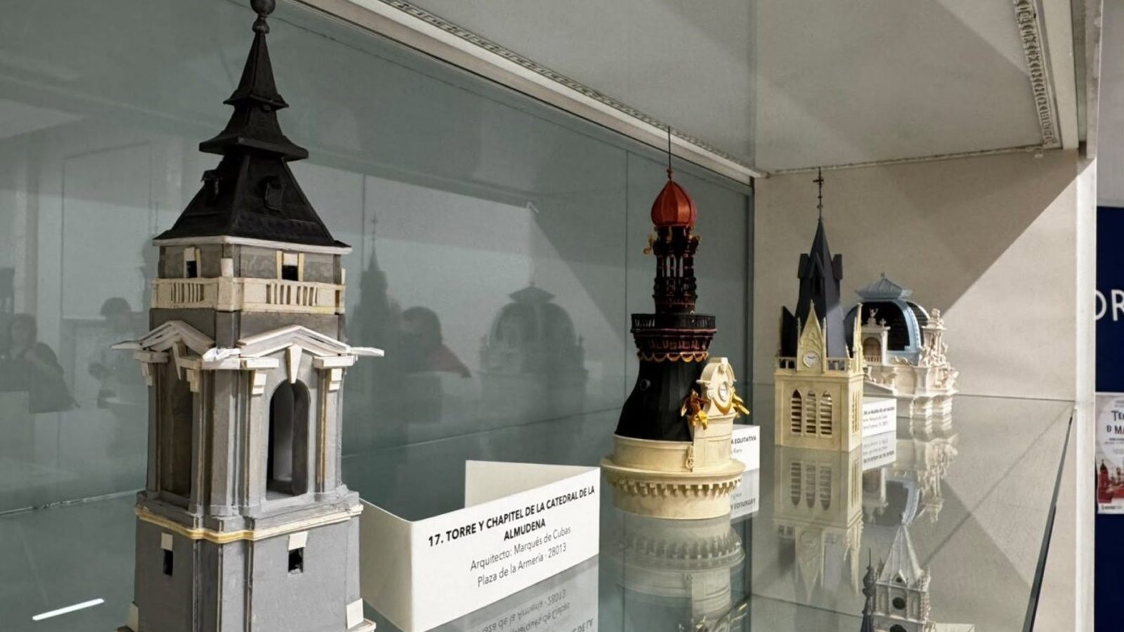 Antonio Muñoz Martín expone 72 maquetas de cúpulas en Madrid hasta el 31 de octubre Antonio Muñoz Martín expone 72 maquetas de cúpulas en Madrid hasta el 31 de octubre