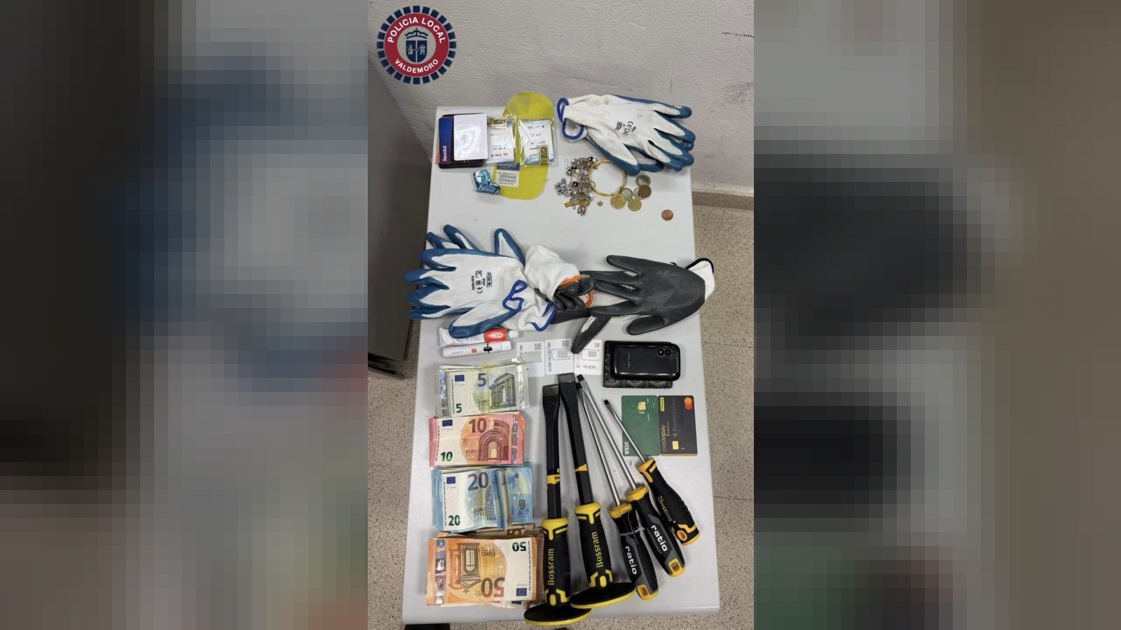 La Policía Local detiene a dos varones en Valdemoro por un robo con fuerza en un chalet La Policía Local detiene a dos varones en Valdemoro por un robo con fuerza en un chalet