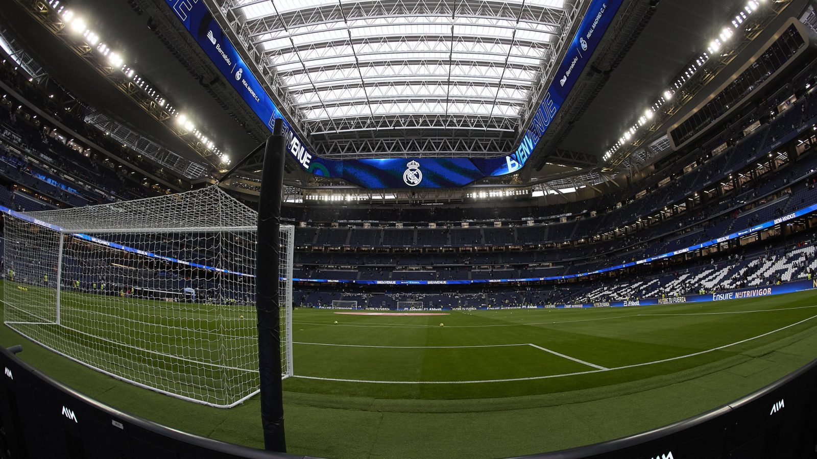 El Bernabéu mejora la atención a personas con discapacidad El Bernabéu mejora la atención a personas con discapacidad