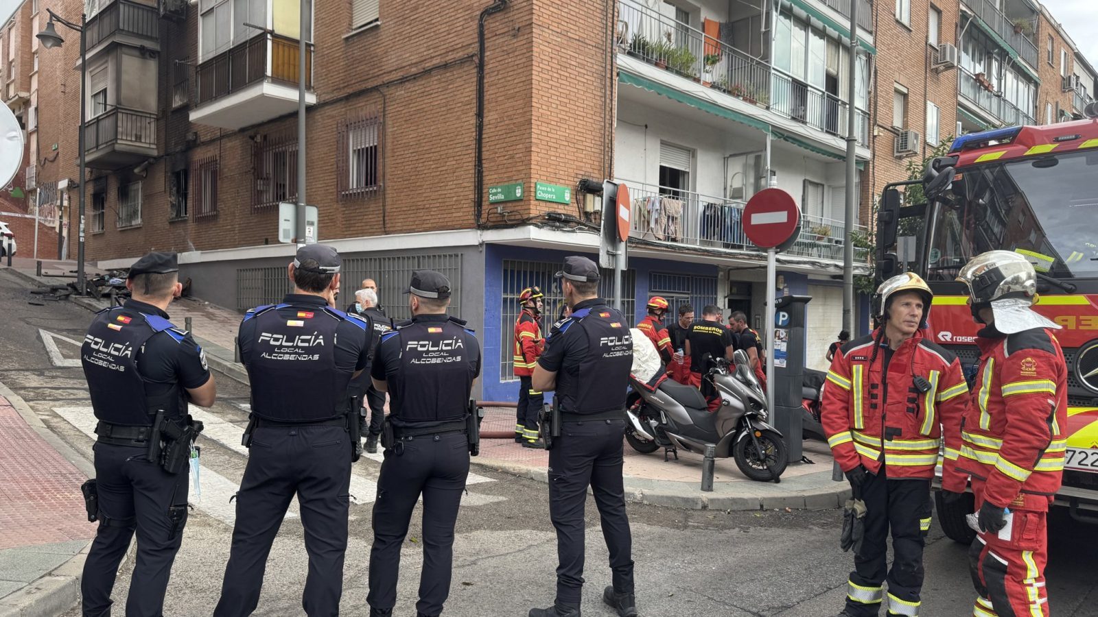 Un incendio en Alcobendas provoca intoxicación leve por humo en cuatro personas Un incendio en Alcobendas provoca intoxicación leve por humo en cuatro personas