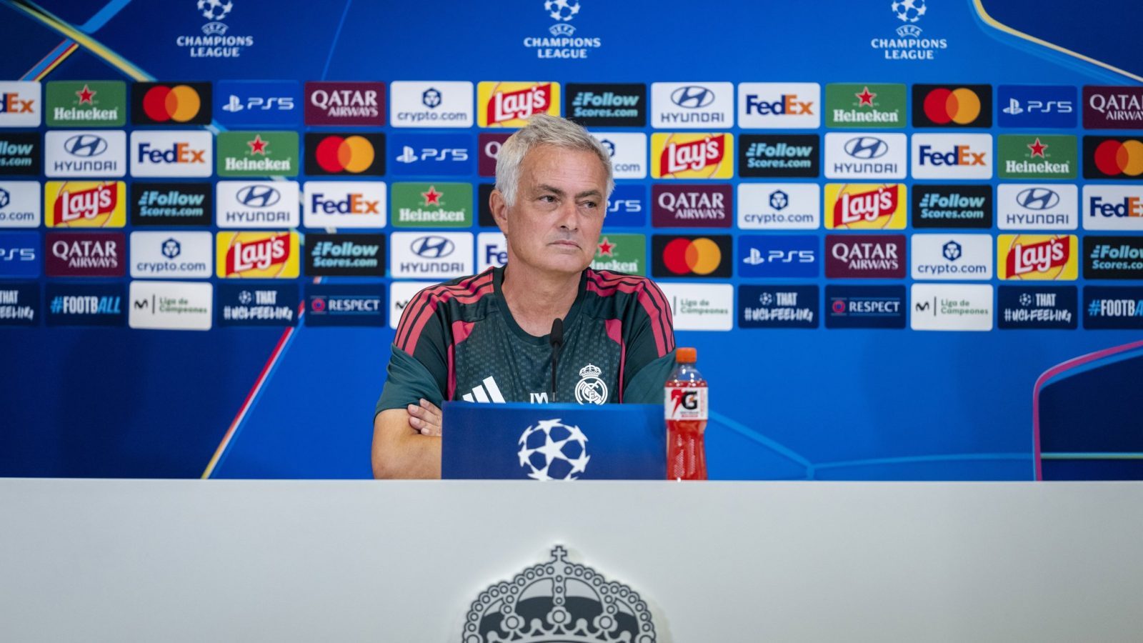 Mourinho reclama transparencia en el arbitraje de la Champions