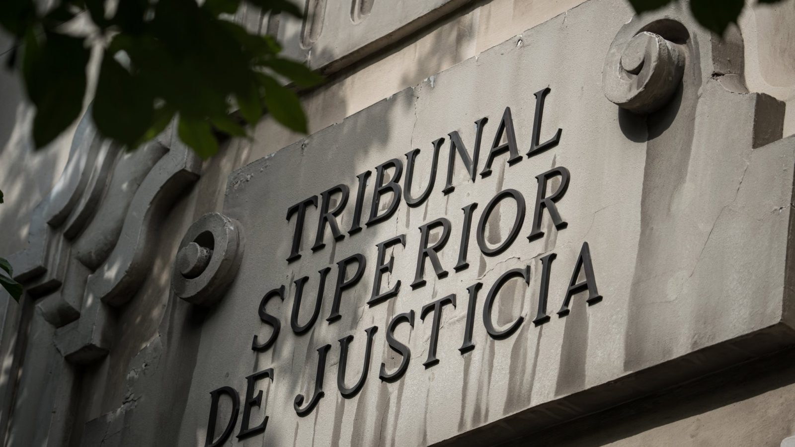 El TSJM rechaza la incapacidad de una directora con un ojo sin visión El TSJM rechaza la incapacidad de una directora con un ojo sin visión