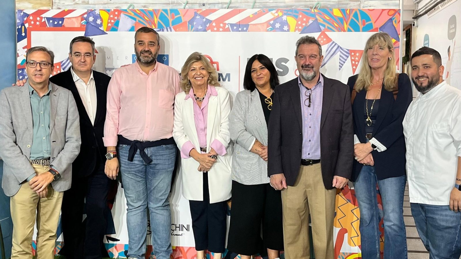 Mercados, gastronomía y folclore se unen por la Hispanidad Mercados, gastronomía y folclore se unen por la Hispanidad