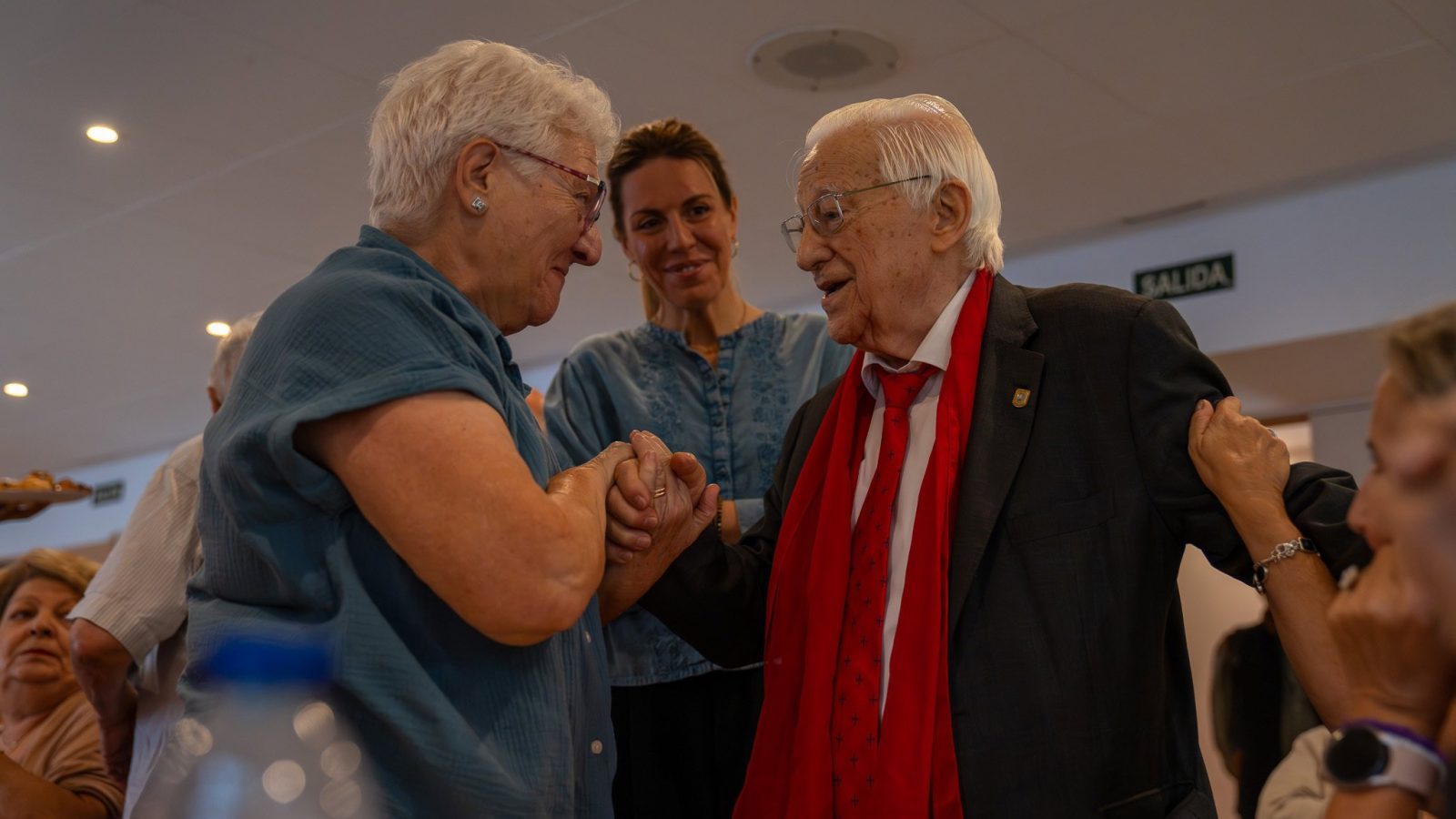 El Ayuntamiento de Pozuelo y la Fundación Padre Ángel ponen en marcha 'Pozuelo Acompaña' El Ayuntamiento de Pozuelo y la Fundación Padre Ángel ponen en marcha 'Pozuelo Acompaña'