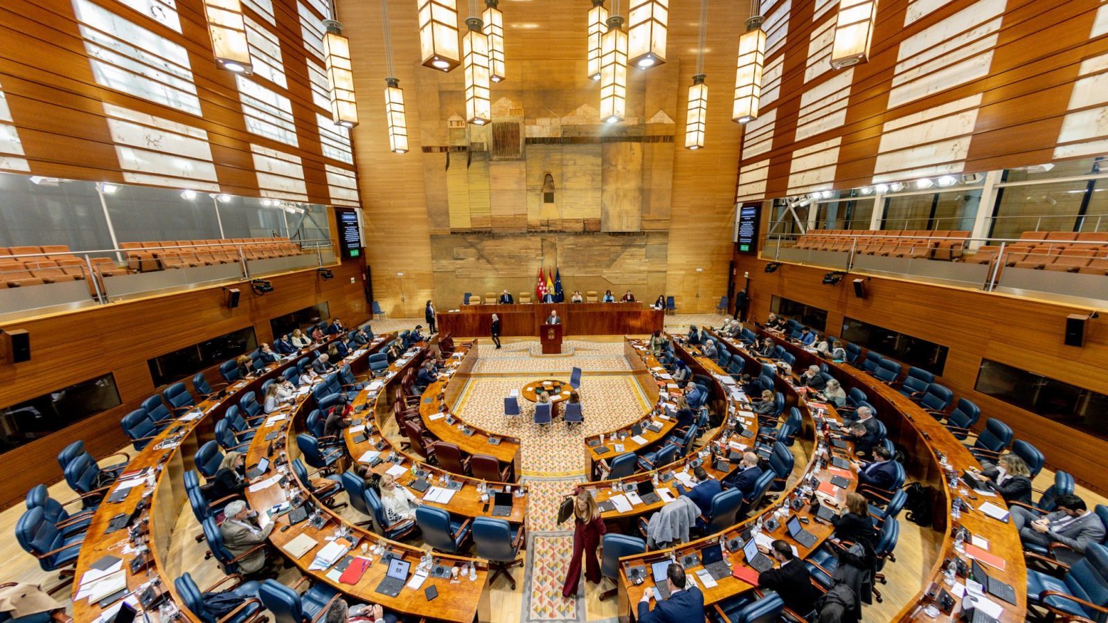 El PP de Madrid alerta sobre 'la ley de nietos' y el CERA El PP de Madrid alerta sobre 'la ley de nietos' y el CERA