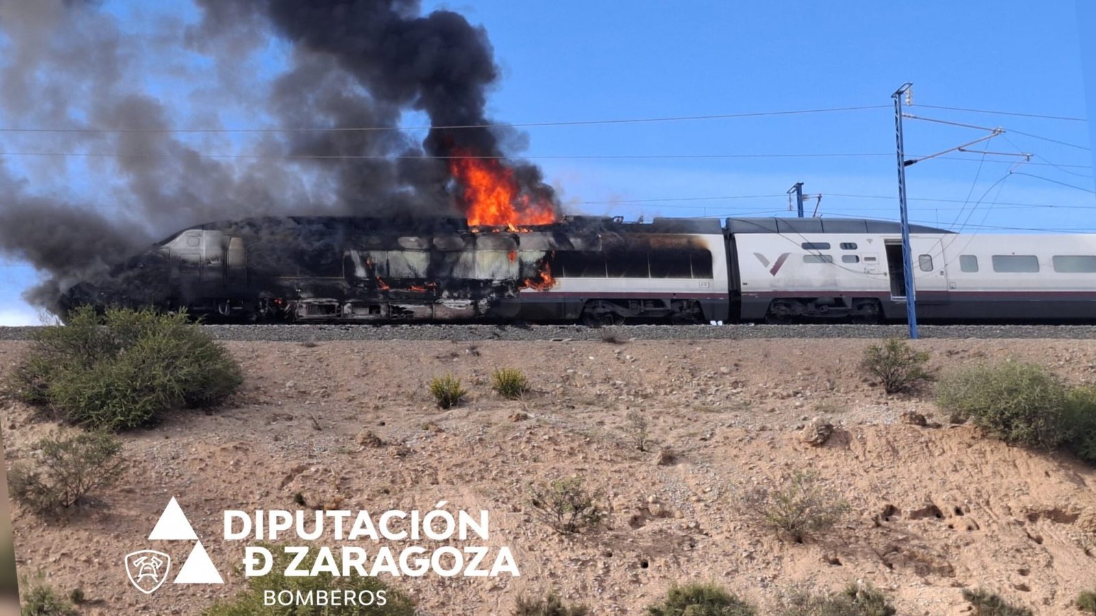 Renfe retira los últimos restos del tren de Ricla Renfe retira los últimos restos del tren de Ricla