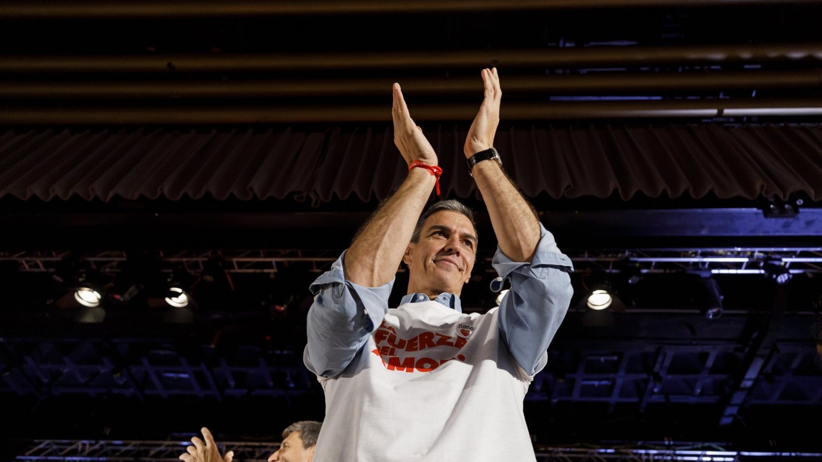 Sánchez alerta de un retroceso en derechos con PP y Vox Sánchez alerta de un retroceso en derechos con PP y Vox
