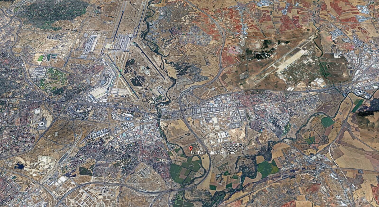 Trasladado al hospital un policía de San Fernando que evitó que incendio en una casa se propagase al edificio