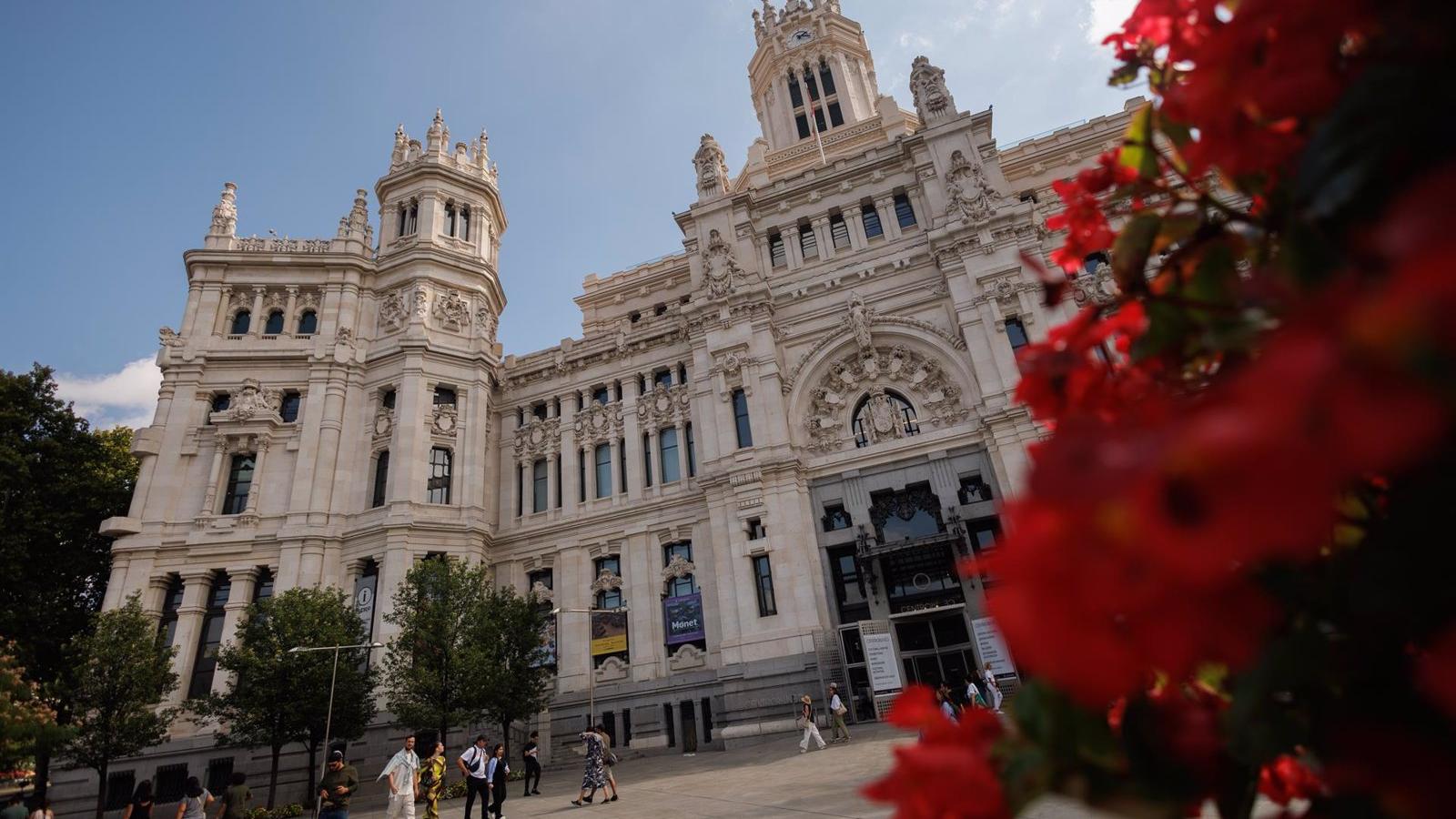 Conciertos en Madrid: Celebración musical en Puerta del Sol y recital clásico en Lujanes