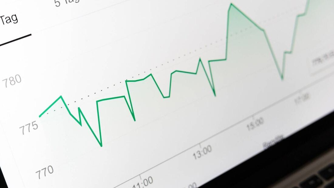 Los grandes de las redes sociales cambian su posición sobre NFTs