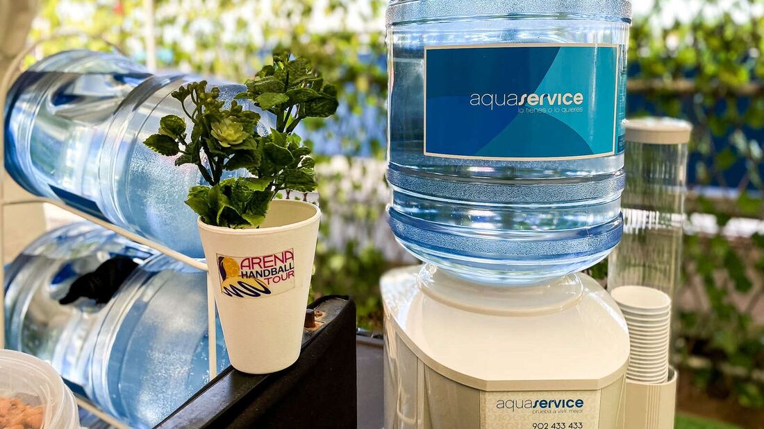 La OCU denuncia a Aquaservice por publicidad engañosa en el tipo de agua que comercializa