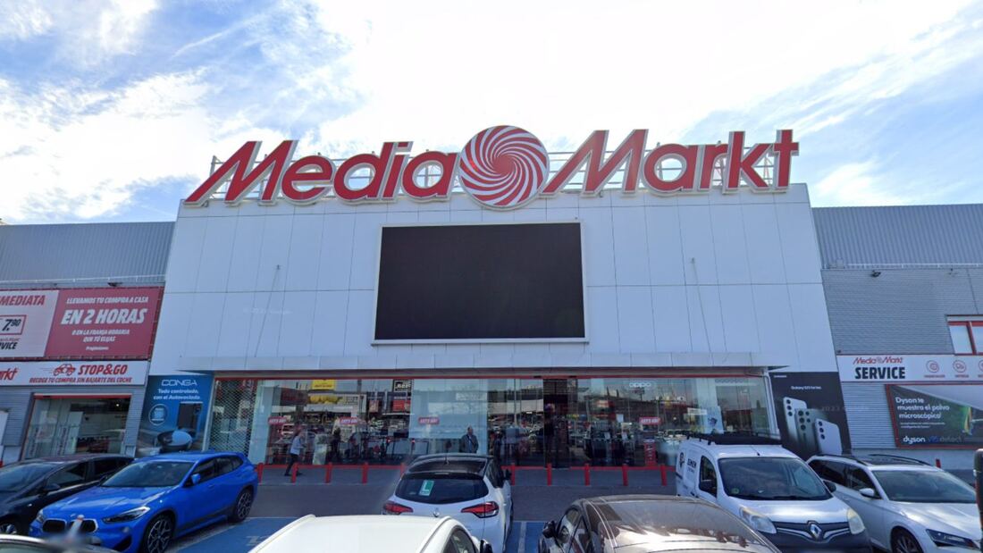 Persecución por la A-5 y la M-40 tras un robo en el Media Markt de Alcorcón