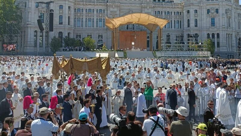 León XIV defiende en Madrid el Corpus Christi como fe viva y no como folclore