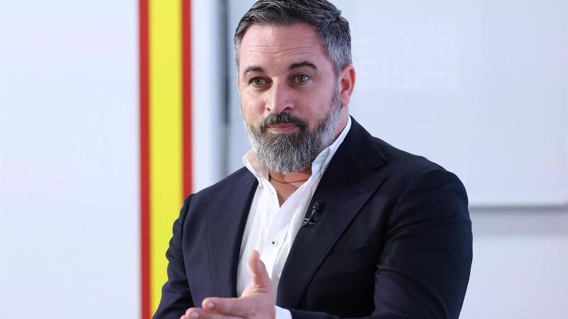 Abascal avisa al PP de que Vox volverá a romper coaliciones si le ponen "trampas"