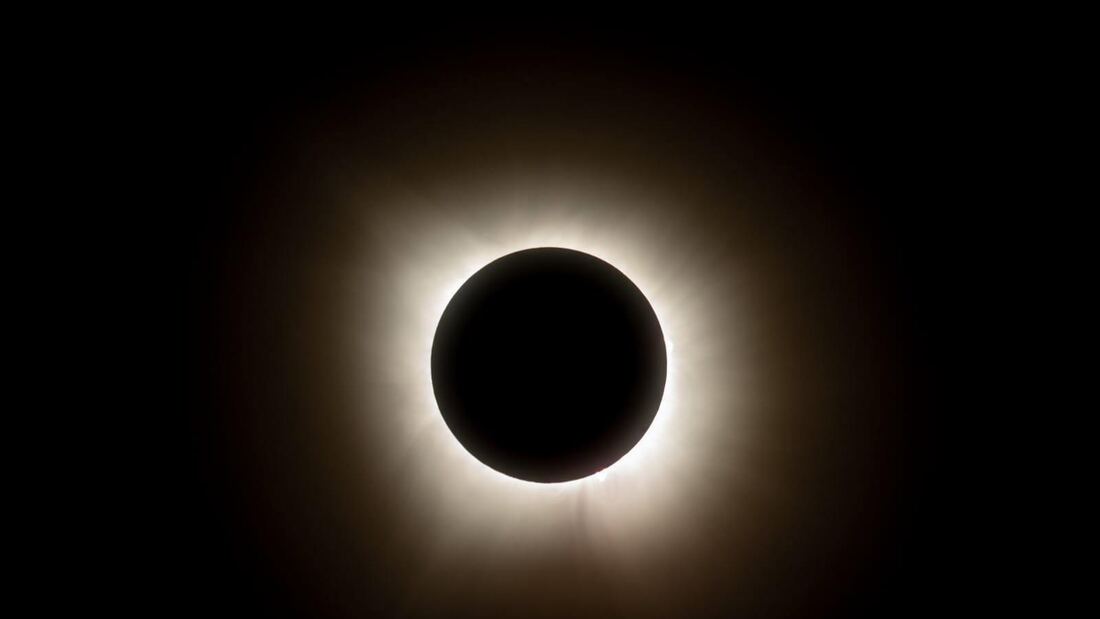 Un visor web gratuito ayuda a ver el eclipse solar de agosto