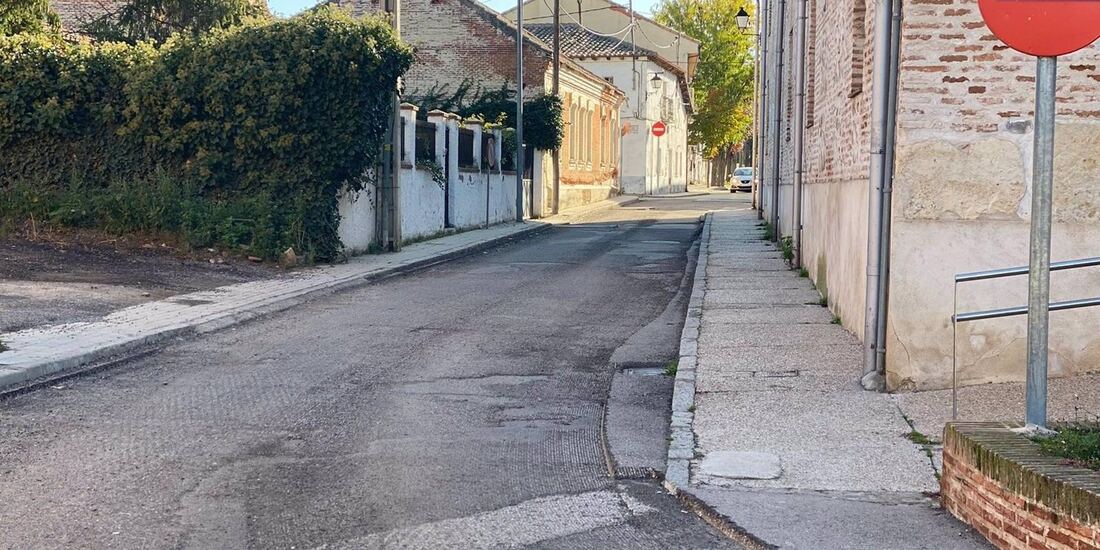 La Guardia Civil investiga el robo de más de 80 crucifijos del cementerio de Talamanca
