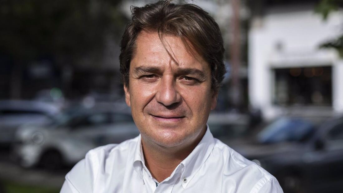 Javier Ayala pide a alcalde Fuentidueña que "reconsidere" su renuncia al PSOE porque su "voz es muy importante