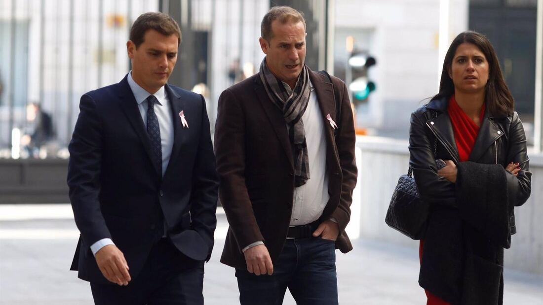 Martínez-Almeida tendrá en diciembre nuevo jefe de prensa, Daniel Bardavío, que fue responsable de comunicación de Albert Rivera